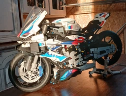 Конструктор BMW M 1000 RR мотоцикл 1920 деталей фото от покупателей 3