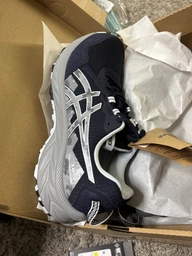 Женские кроссовки для бега ASICS Gel-Venture 10 1012B759-001 37 (6US) 23 см Черные (4570158215664)