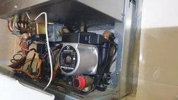 Насос циркуляційний Grundfos UPSO 15-50 75 Вт (зворотне обертання) для газового котла фото від покупців 3