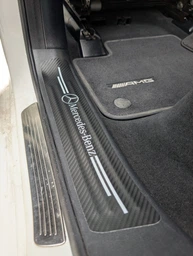 Карбонові захисні наклейки на пороги автомобіля Mercedes-Benz 4шт фото від покупців 1