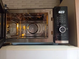 Микроволновая печь Sharp YC-QC254AE-B