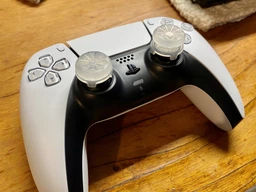 Накладки на стики KontrolFreek® Galaxy (White) для Sony DualShock PS4 / DualSense PS5 [382252749] фото от покупателей 13