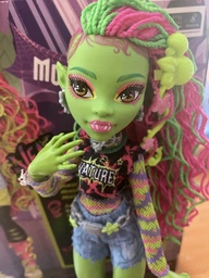 Кукла Монстер Хай Венера МакФлайтрап с питомцем Monster High Venus McFlytrap with Pet Cat Chewlian Mattel (HRP81) фото от покупателей 2