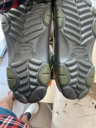 Сабо Crocs All Terrain Clog Espresso M8W10-41-26.5 см 206340 фото від покупців 2