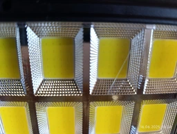 Светодиодный LED фонарь UFT с датчиком движения на солнечной панели (UFTstrlamp1)