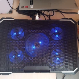 Охолоджуюча підставка для ноутбука GamePro CP485 Black фото від покупців 14