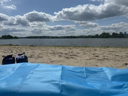 Водонепроницаемая подстилка для пикника 150х140 см, синяя / Складное пляжное покрывало / Кемпинговая подстилка / Туристический мат / Пляжный коврик-анти-песок