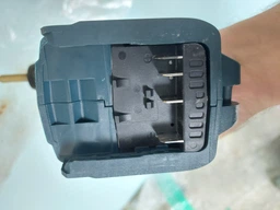 Акумуляторний ударний дриль-шурупокрут Bosch Professional GSB 185-LI з 2 акб GBA 18V 2.0Ah, з/п GAL 18V-20 у кейсі (06019K3100) фото від покупців 1