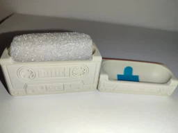 Чохол для AirPods Pro 2 Ретро аудіокасета A032 Білий + Жовтогарячий фото від покупців 3