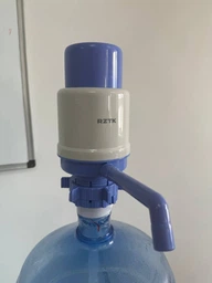 Помпа для воды RZTK Hand Pump Blue фото от покупателей 4