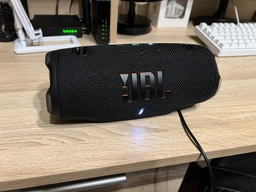 Портативная колонка JBL Charge 6 45W Squad (JBLCHARGE6SQUAD) фото от покупателей 12