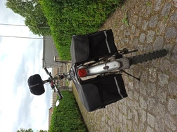 Велосипедна сумка West Biking 0707238 Black на багажник об'єм 30L фото від покупців 3