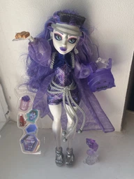 Кукла Монстер Хай Спектра Вондергейст с питомцем и аксессуарами Monster High Spectra Vondergeist Doll фото от покупателей 1