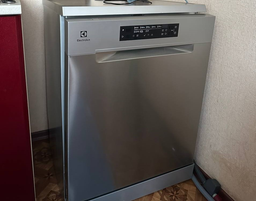 Посудомоечная машина ELECTROLUX SEM94830SW