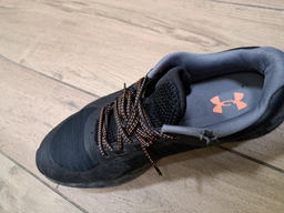 Кроссовки мужские Under Armour Charged Bandit Tr 3 44 Чорний 3028371-001