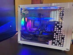 Видеокарта GIGABYTE Nvidia GeForce RTX 5080 GAMING OC 16G (GV-N5080GAMING OC-16GD) фото от покупателей 4