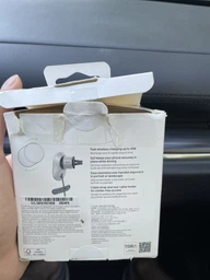 Автомобільний тримач із функцією бездротової зарядки Belkin BoostCharge Pro Wireless Car Charger Qi2 with MagSafe 15W Grey (WIC008btGR-V2) фото від покупців 1