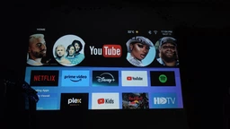 Проектор XON SmartView X-Ultra Full HD 1920х1080Р, 4K, Wi-Fi, Android, 12000Lm (XVPT1910AG 2995) Чорний фото від покупців 2
