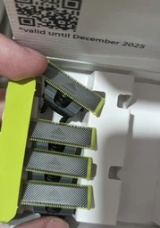 Сменные лезвия Philips OneBlade QP250/50 5 шт (8720689009621) фото от покупателей 7