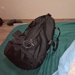 Спортивна сумка ActivePack чорна (з відділенням для взуття та кишенею для вологих речей, лямкою через плече, для спорту та фітнесу) YLSB-8002-B фото від покупців 10
