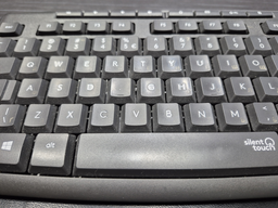 Комплект беспроводной Logitech MK295 Silent Wireless UA White (920-009824)