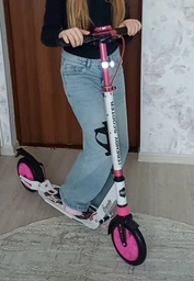 Самокат двухколесный Windsurfing с дисковым тормозом, держателем для бутылки, Led-фонариком, черно-фиолетовый