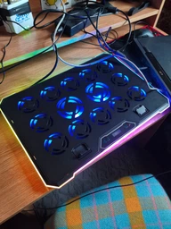 Охлаждающая подставка для ноутбука Dyxon MEGAFREEZE 16 Gaming Pro RGB Illumination Black (DXNMGFGP16B)