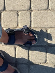 Сандалі VAPOR FOAM SANDAL Skechers 232898 BLK 42 Чорний (197627992983)