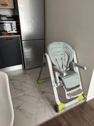 Чохол на стільчик Chicco Polly Magic Relax екошкіра Фіолет Panda Mom фото від покупців 1