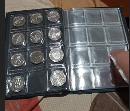 Альбом - книга для зберігання та колекціонування монет Coin органайзер - тримач на 120 відсіків для копійок, 15.5х11 см, зелений (103944241) фото від покупців 1