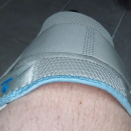 Бандаж для коленного сустава Wellcare 52018 1 шт (S) фото от покупателей 1
