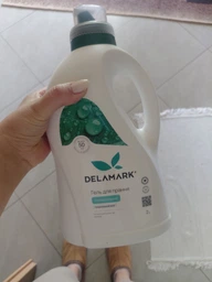 Жидкое концентрированное бесфосфатное средство для стирки Delamark Universal 1 л (4820152330154) фото от покупателей 1