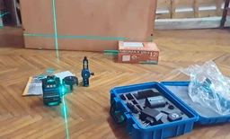 Лазерный уровень Vollyx нивелир 2 аккумулятора 16 линий зеленый луч
