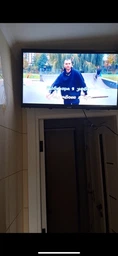 Универсальный кронштейн для телевизора на стену наклонно-поворотный 14-42", совместимость с различными размерами креплений VESA, нагрузка до 10 кг, Черный (1855968969) фото от покупателей 3