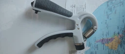 Эспандер кистевой пружинный 5-60 кг EasyFit со счетчиком (ручной пружинный тренажер с регулируемой нагрузкой) US60-996GR фото от покупателей 5