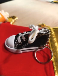 Брелок Кеды Sneakers Keychain подарочная упаковка фото от покупателей 2