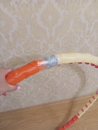 Обруч массажный с магнитными шариками Newt Magnet Massage Hoop NE-F-50 8 секций, 48 магнитов, 1,2 кг фото от покупателей 1
