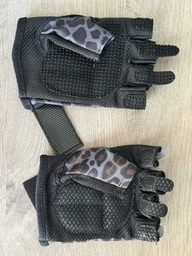 Рукавички жіночі для фітнесу Contraband Pink Label 5297 Leopard Print Gloves (Сірий XS) фото від покупців 2