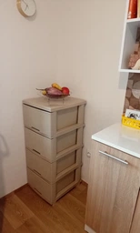 Комод на 4 шухляди, пластиковий, Ротанг, кремовий Алеана меблі SE-aleana-151-02