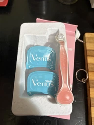 Станок для бритья женский (Бритва) Venus Comfortglide Spa Breeze с 4 сменными картриджами (7702018469727) фото от покупателей 3
