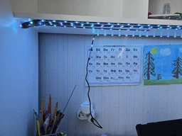 Умная светодиодная led лента rgb smd 5050 usb с bluetooth приложением разноцветная влагостойкая IP65 самоклеющаяся с пультом 5 метров лед диодная ргб мультиколор гирлянда блютуз от юсб powerbank повербанка для подсветки Авто ТБ ПК 5 вольт (El_App5050) фото от покупателей 6