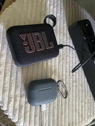 Портативная колонка JBL Go 4 4.2W Squad (JBLGO4SQUAD) фото от покупателей 7
