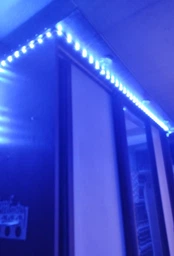 Светодиодная LED лента RGB 5050 5 метров с блоком питания и пультом ДУ фото от покупателей 5