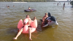 Детский надувной плотик Intex Касатка 58561 с ручками
