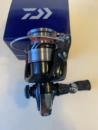 Катушка спиннинговая Daiwa 20 RX LT 2000 (20004682) фото от покупателей 1