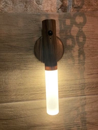 Мини-фонарь на аккумуляторе настенный W-52 с LED и датчиком движения, магнитное крепление для стены фото от покупателей 13