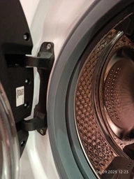 Пральна машина Indesit фронтальна, 6кг, 1200, A+++, 44.6см, дисплей, пара, інвертор, люк чорний, білий