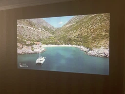 Потужний портативний проектор Umiio A007 на 800 люмен Full HD домашній кінотеатр смарт USB Bluetooth з триногою і ручкою тримачем фото від покупців 5