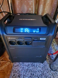 Зарядна станція Segway Cube 2000 / 2584 Вт / 2048 Вт⋅год / LiFePO4 (AA.13.04.02.0007) фото від покупців 1