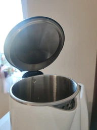 Электрочайник TEFAL Safe to touch KO260830 black фото от покупателей 3